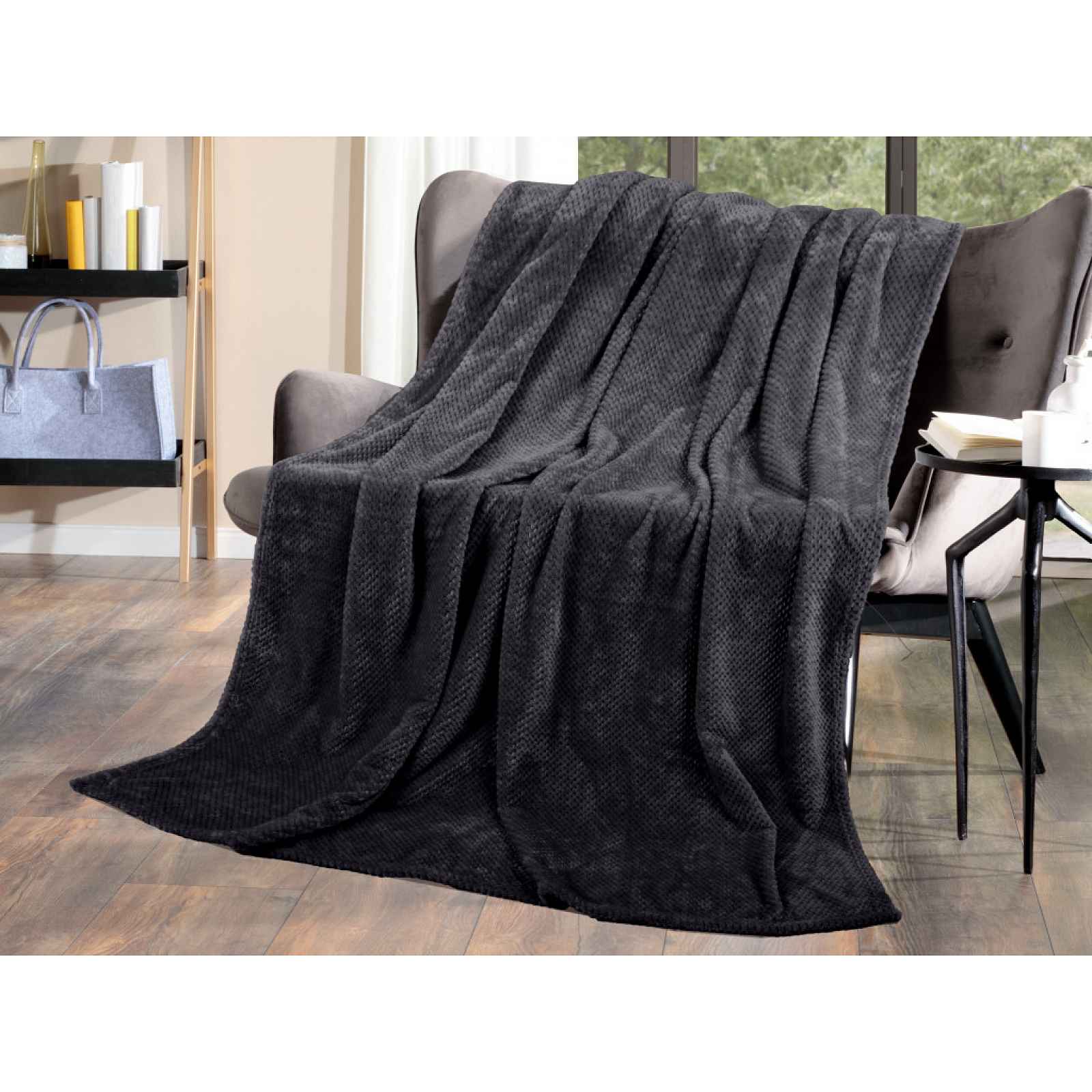 Flanelová deka Cashmere Dots 150x200 cm, černá