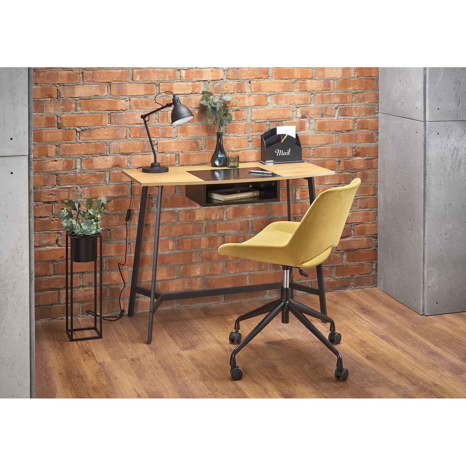 Designový psací stůl Hema69, černý/dub zlatý HELCEL
