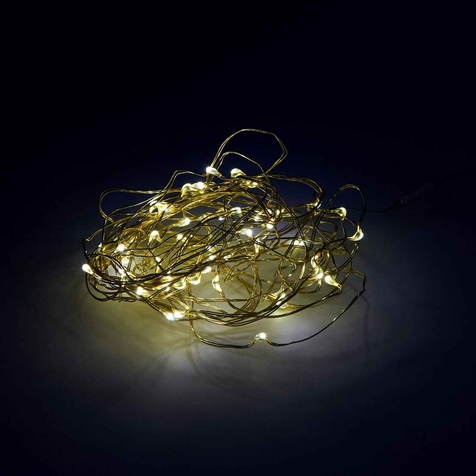 Butlers TWINE LIGHTS Světelný řetěz s USB 50 světel - zlatá