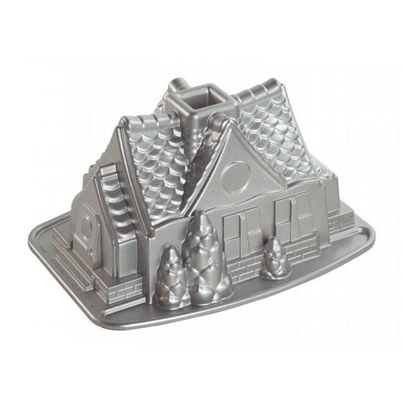 Nordic Ware Forma ve tvaru chaloupky 2,1 l, stříbřitě šedá