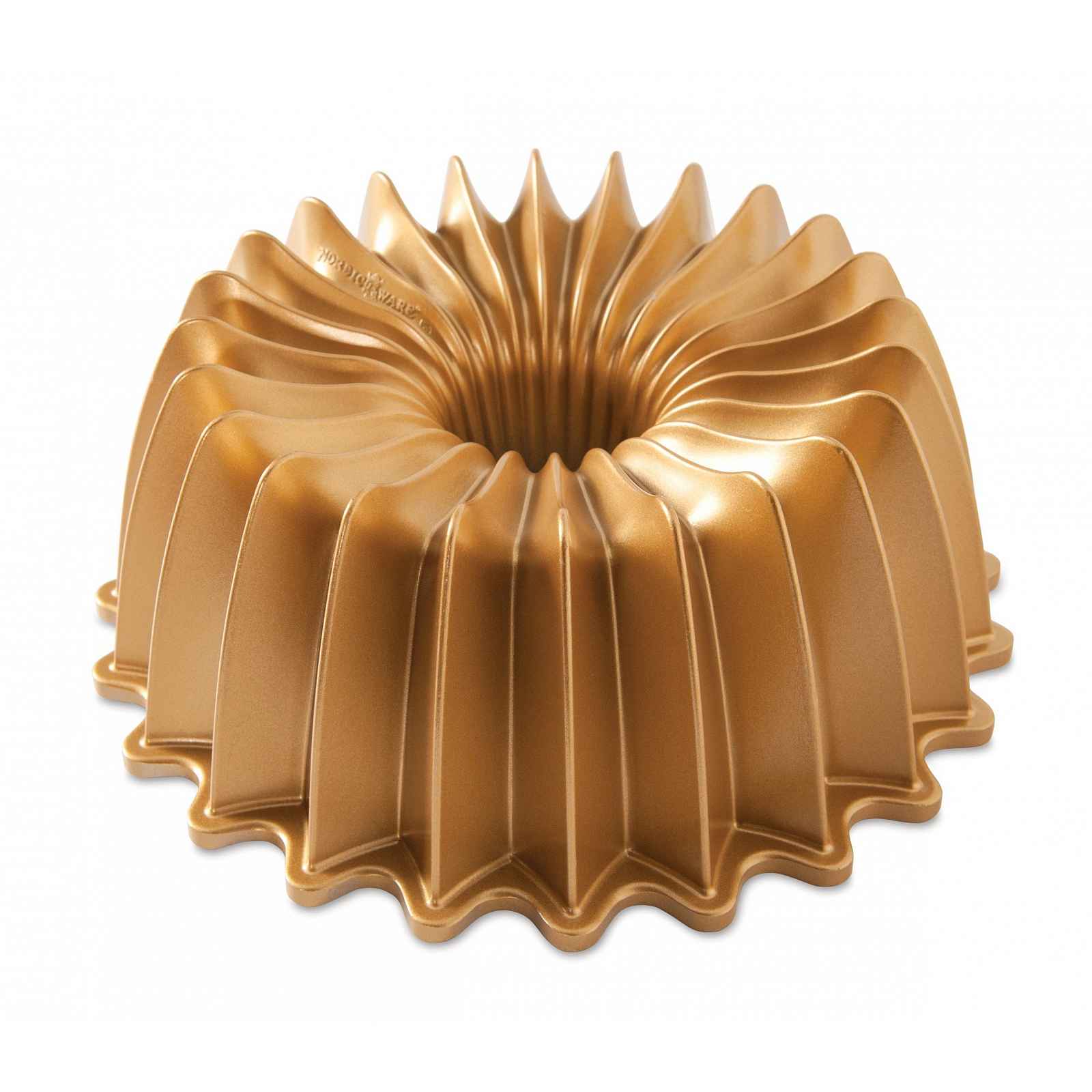 Forma na bábovku Nordic Ware Brilliance, zlatá, 2,4 l
