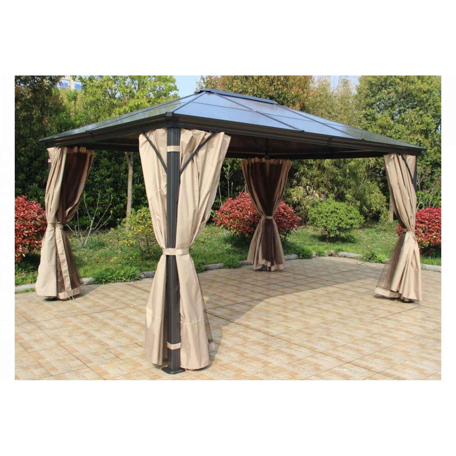 Pergola s boční stěnou a moskytiérou 3x3,6m