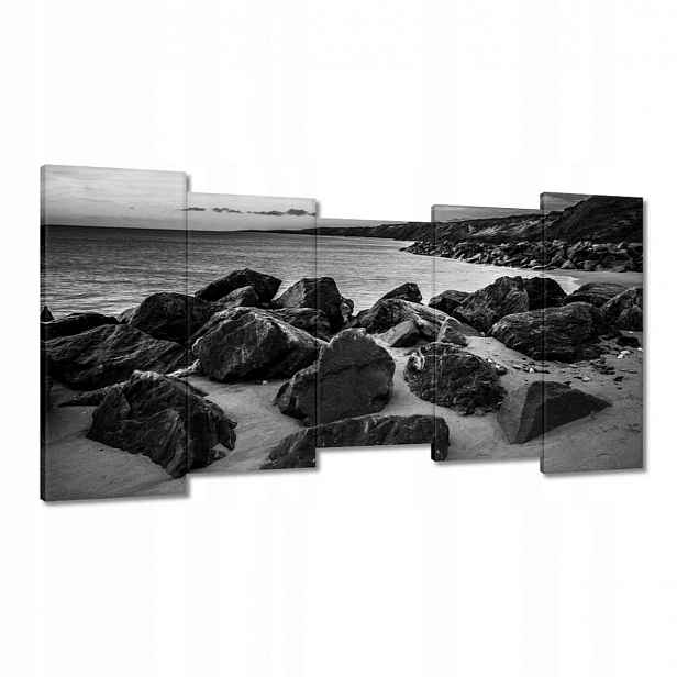 Obrazy 150x80 Balvany na pláži Černobílé fotografie