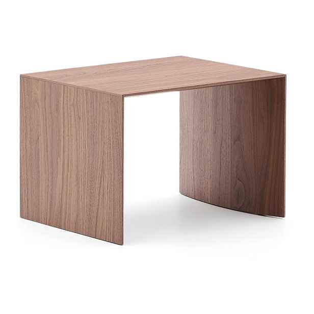 Odkládací stolek v dekoru ořechu 40x55 cm Litto – Kave Home