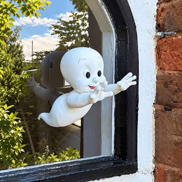 TEMU Nová jedinečná dekorace procházející okny, okenní ornament, 3D halloweenská dekorace letící přes sklo, bílá postava. Vhodné pro vchodové dveře,
