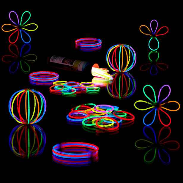 Relaxdays GLOWSTICKY Barevné 100ks-sada s konektory 20 cm
