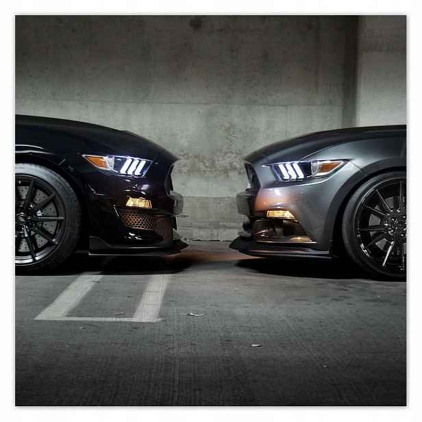 Plakáty 140x140 Ford Mustang vyrobené v Usa