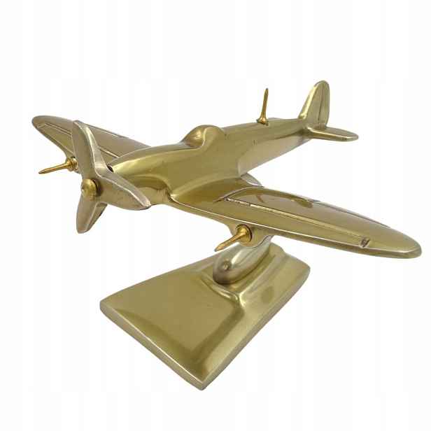 Domácí – Model letadla Spitfire – legendární stíhačka druhé světové války