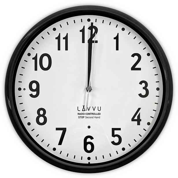 LAVVU Černé hodiny Accurate Black řízené rádiovým signálem ⌀30cm