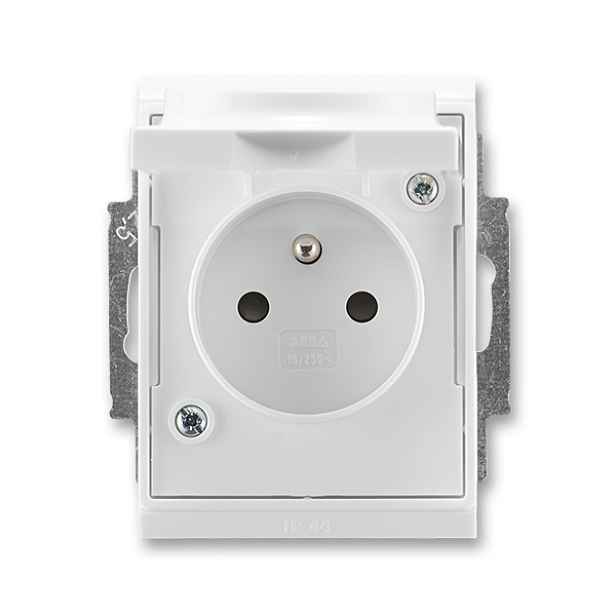 Zásuvka 230 V jednonásobná ABB Element IP 44 bílá