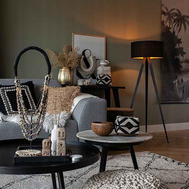 Podlahová lampa Tripod Černá Loft s černým a zlatým interiérem