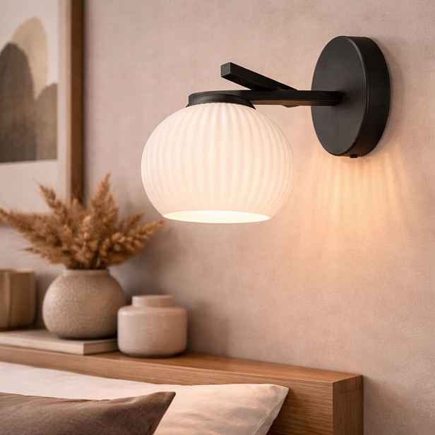 Euro-Lamp Nástěnná lampa Nexus Černá Stínidlo bílý proužek 1X60W Výrobce