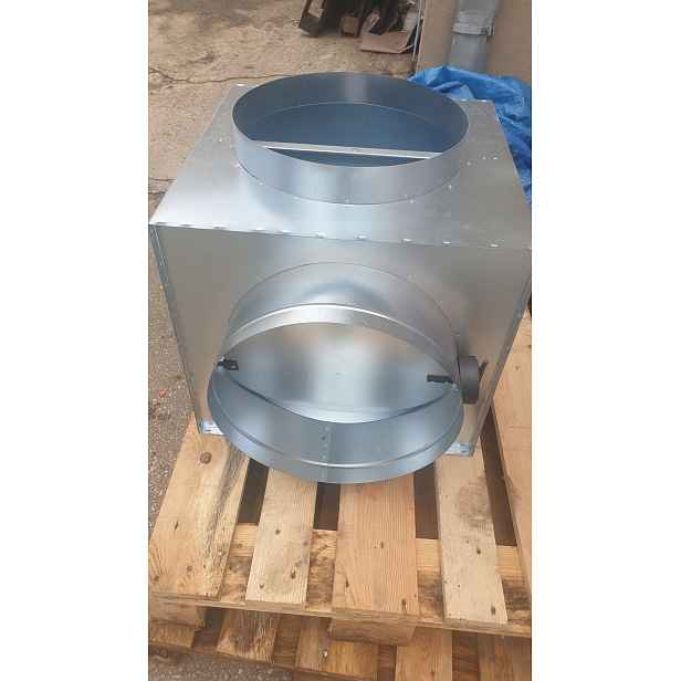 Rozpínací skříňka 590 x 590 mm pod anemostat, pozinkovaná
