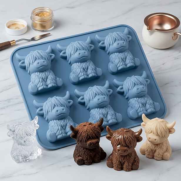 TEMU 1 ks Roztomilý 3D Highland Cow Cube of Ice Silikonové Formičky, Odolné a Snadno Vyjímání, Kreslené Alpaka Cube of Ice Formičky, Vhodné pro