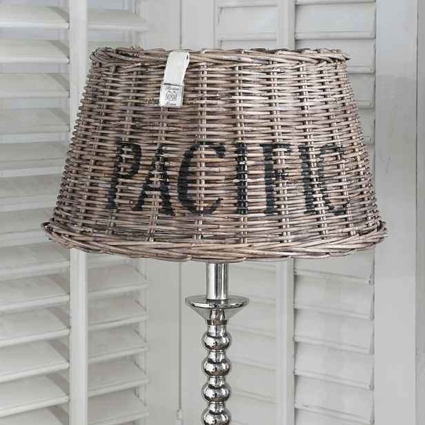 Stínidlo Ratan Pacific L Riviera Maison Skandinávská ratanová lampa