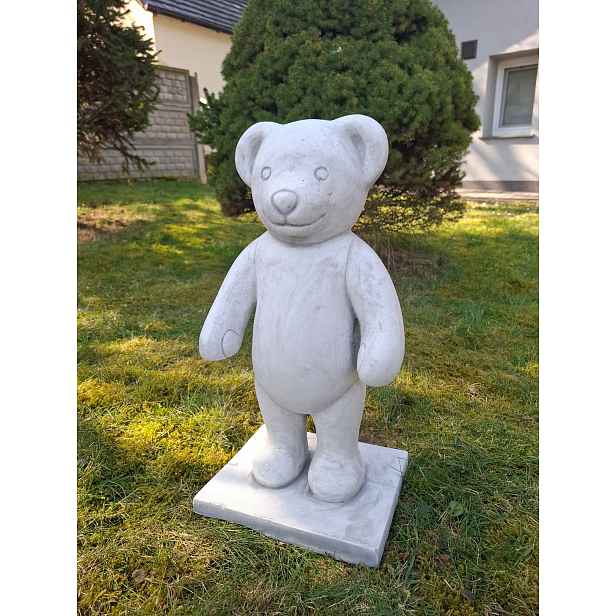 Betonová figurka Medvídek figurky do zahrady, socha medvídka
