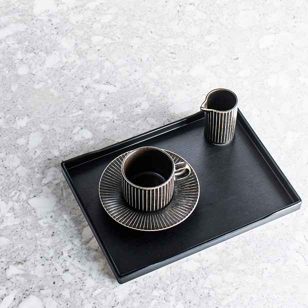 Zen podnos z melaminu 38,1 x 28,8 x 2,5 cm černý Verlo