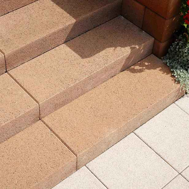 Schod betonový BEST FALDO metropol karamel 350×1 000×150 mm