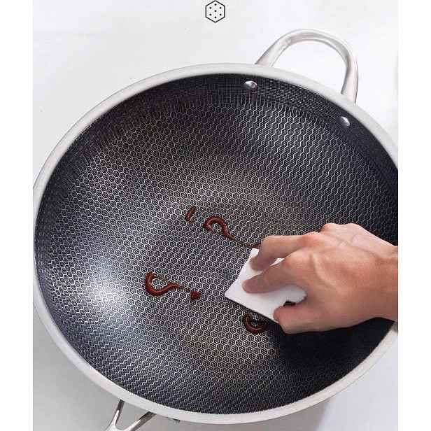 Wok 30 cm Nerezová Ocel Medová Plástev Indukce