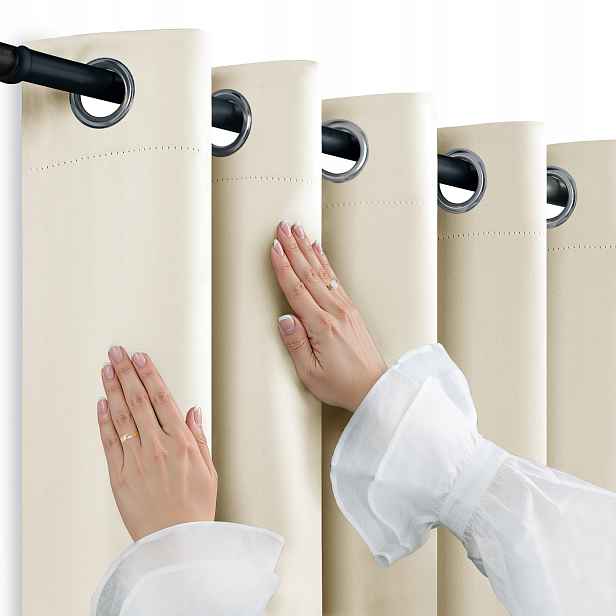 Filumi Závěs 95% blackout hustá vazba oka světle béžová 140x350