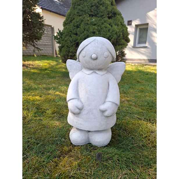 Betonová figurka Anděl Lampion zahradní figurky Anděl figurky na pomník