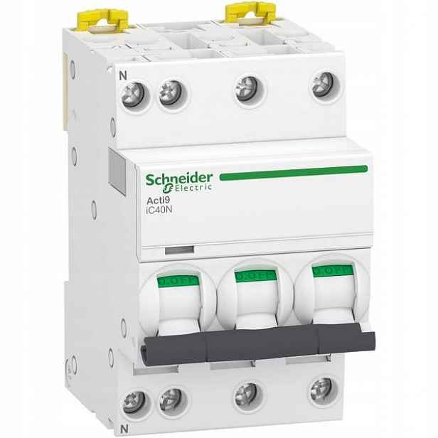 Schneider Electric iC40N nadproudový jistič 3P+N C32 A9P54732