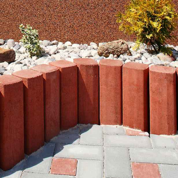 Palisáda betonová BEST PREMIUM standard červená 110×110×400 mm