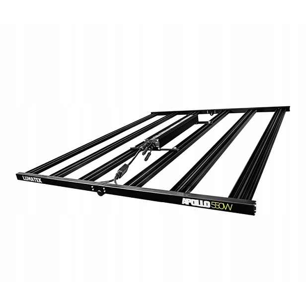 Lumatek Apollo 2.8 µmol/J 550W Led lampa pro pěstování rostlin o rozměrech 120 x 120 cm