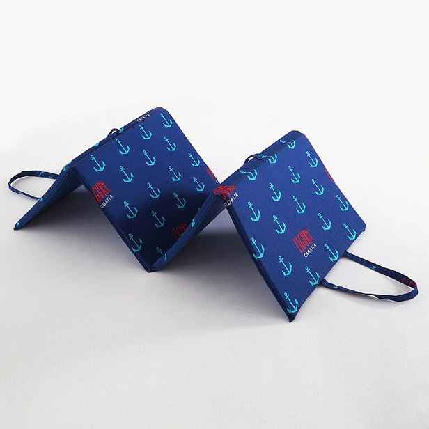 Plážové lehátko MODRÉ KOTVIČKY