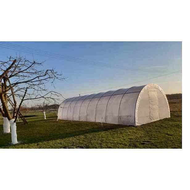 Fólie s zahřátým provázkem UV6, rozměr 8 m x 6,30 m