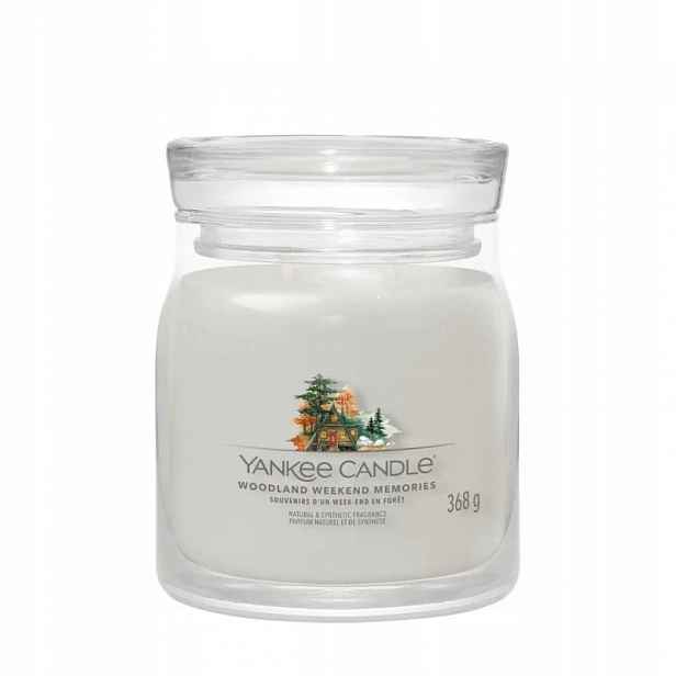 Střední svíčka Signature Woodland Weekend Memories Yankee Candle