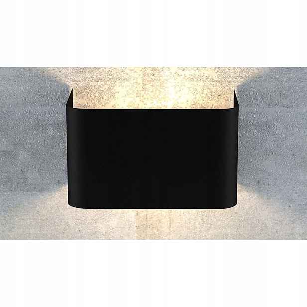 Černá nástěnná lampa kovová horní část a minimalistický design do obývacího pokoje Emibig