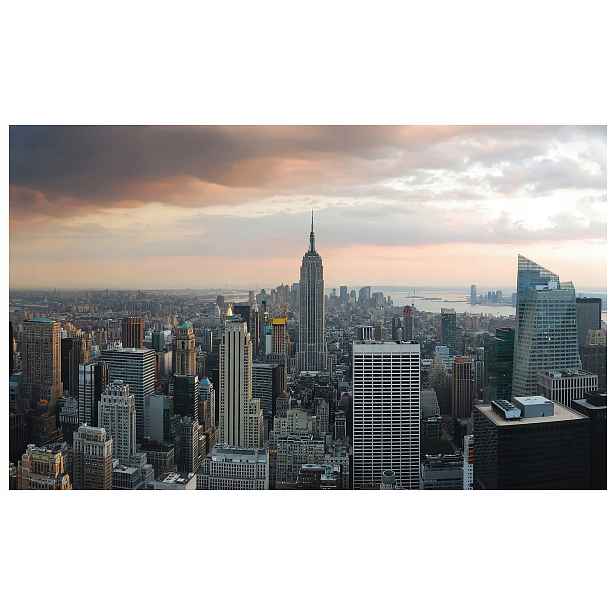 Fototapeta flizelina New York Růžové mrakodrapy za úsvitu 208x146 lepidlo