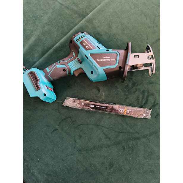 Šavlová pila Cordless 0-3000SPM Bez Akumulátoru.