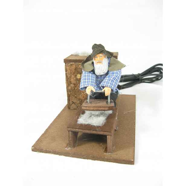 Pohyblivá Figura Do Betlému – hostitel žehlí vlnu na postavy o výšce 12 cm