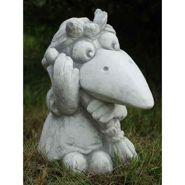 Betonová figurka Vrána s koštětem, zahradní figurky
