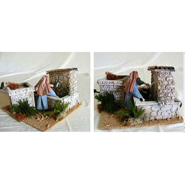 Pohyblivá Figura Žena bere vodu 20x20x15 cm 220V