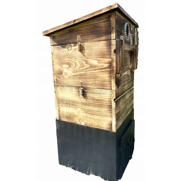 Dřevěná zahradní udírna a udírna