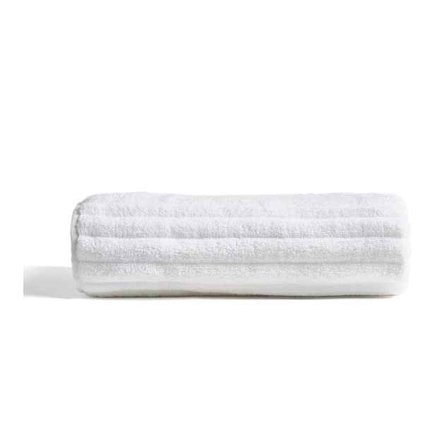 Bílá froté bavlněná osuška 70x140 cm Navira – Kave Home