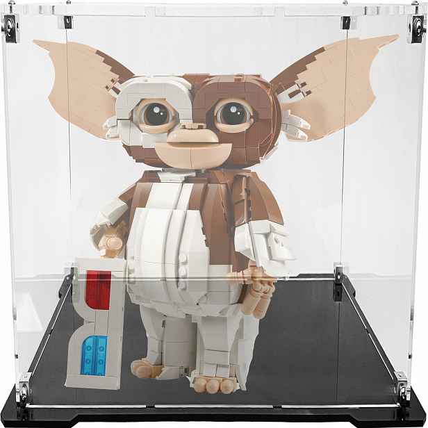 Vitrína s černou základnou pro stavebnici Lego 21361 Gremliny: Gizmo