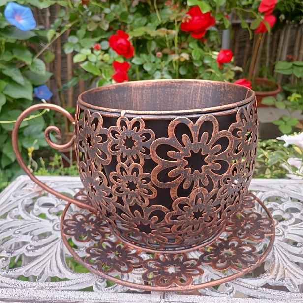TEMU Vintage kovová květináč ve stylu šálku kávy s dutým květinovým designem, lehký kulatý kovový květináč s dekorativním držadlem, ideální pro