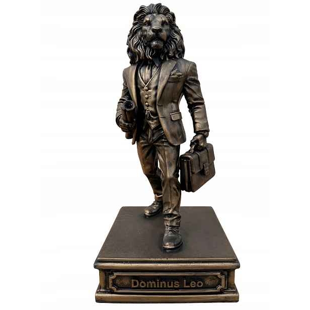 Figurka Lva Podnikatel Dárek pro Šéfa Úspěch Dekorace do Kanceláře 24 CM