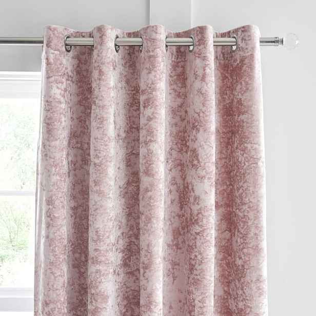 Růžové závěsy v sadě 2 ks 168x137 cm Crushed Velvet – Catherine Lansfield