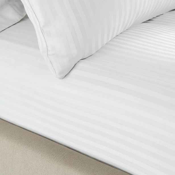 Bílé napínací prostěradlo 90x190 cm Satin Stripe - Catherine Lansfield