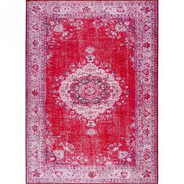 Červený koberec Universal Persia Red Bright, 200 x 300 cm