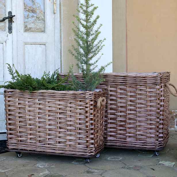 Sada 2ks hnědých košů French Basket Nature s kolečky – 82*48*55/ 66*33*44 cm Chic Antique