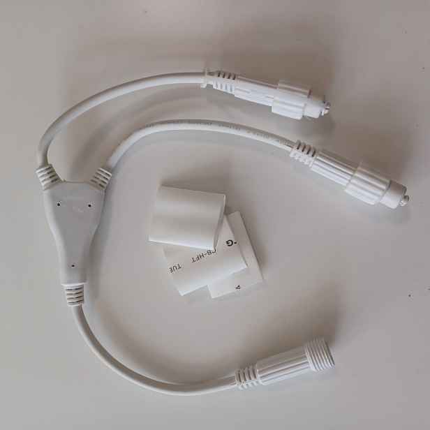 Eco Fix T rozbočovač, 2 výstupy, bílý, 36 V