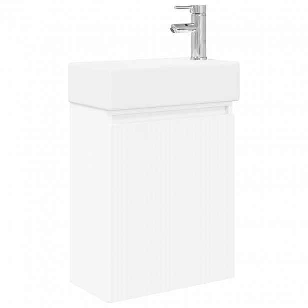 vidaXL Koupelnová skříňka s baterií Bílá 45,5 x 22,5 x 84 cm
