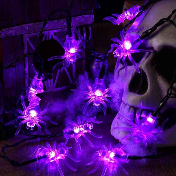 Světelný řetěz s pavoukem na Halloween, 30 Led diod, fialový