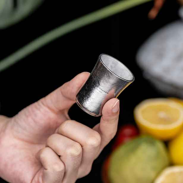 TEMU 1ks Voyage Čistý Titanový Vinný Pohár, 15ml, Dvojitá Vrstva Proti Opálení, Domácí Kuchyňské Nádobí, Sklenice na Likér, Lehká a Přenosná